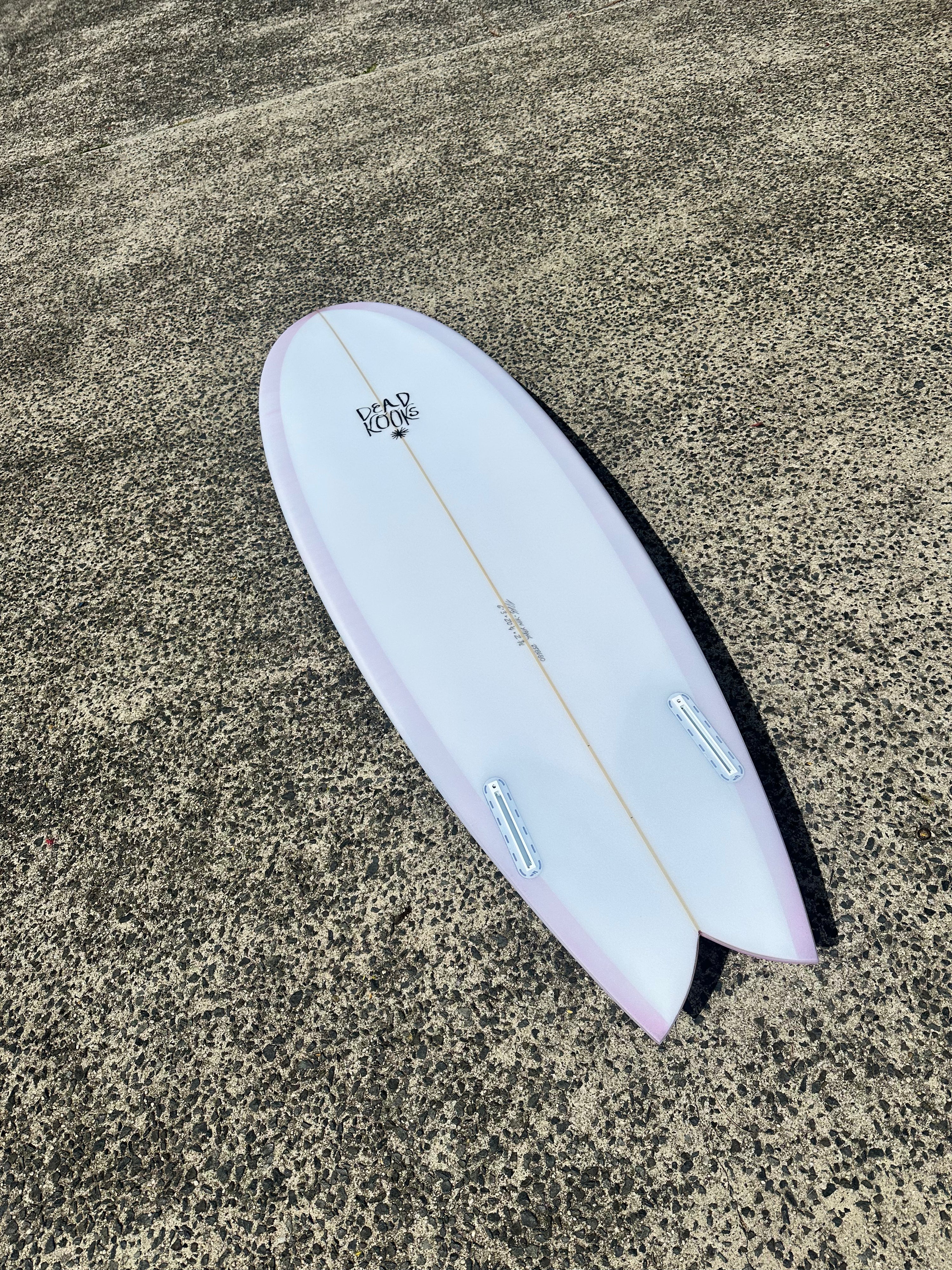 Deadkooks stubby 6’2 Deadkooks stubby 6'2 Dead Kooks Stubby Review — Blinksurf®