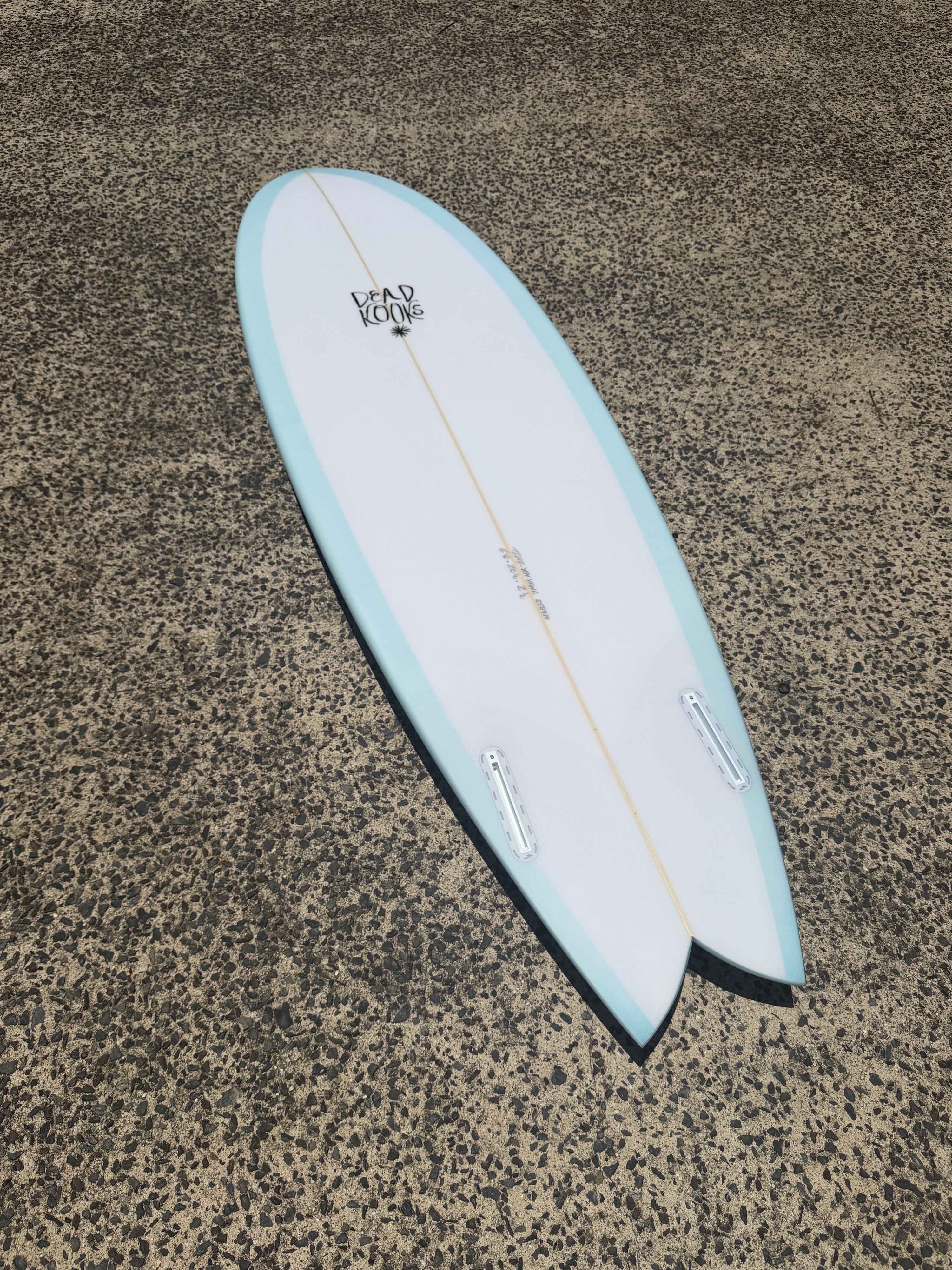 Yin Yang - 6'4 Sky Blue Minimal tonal fade