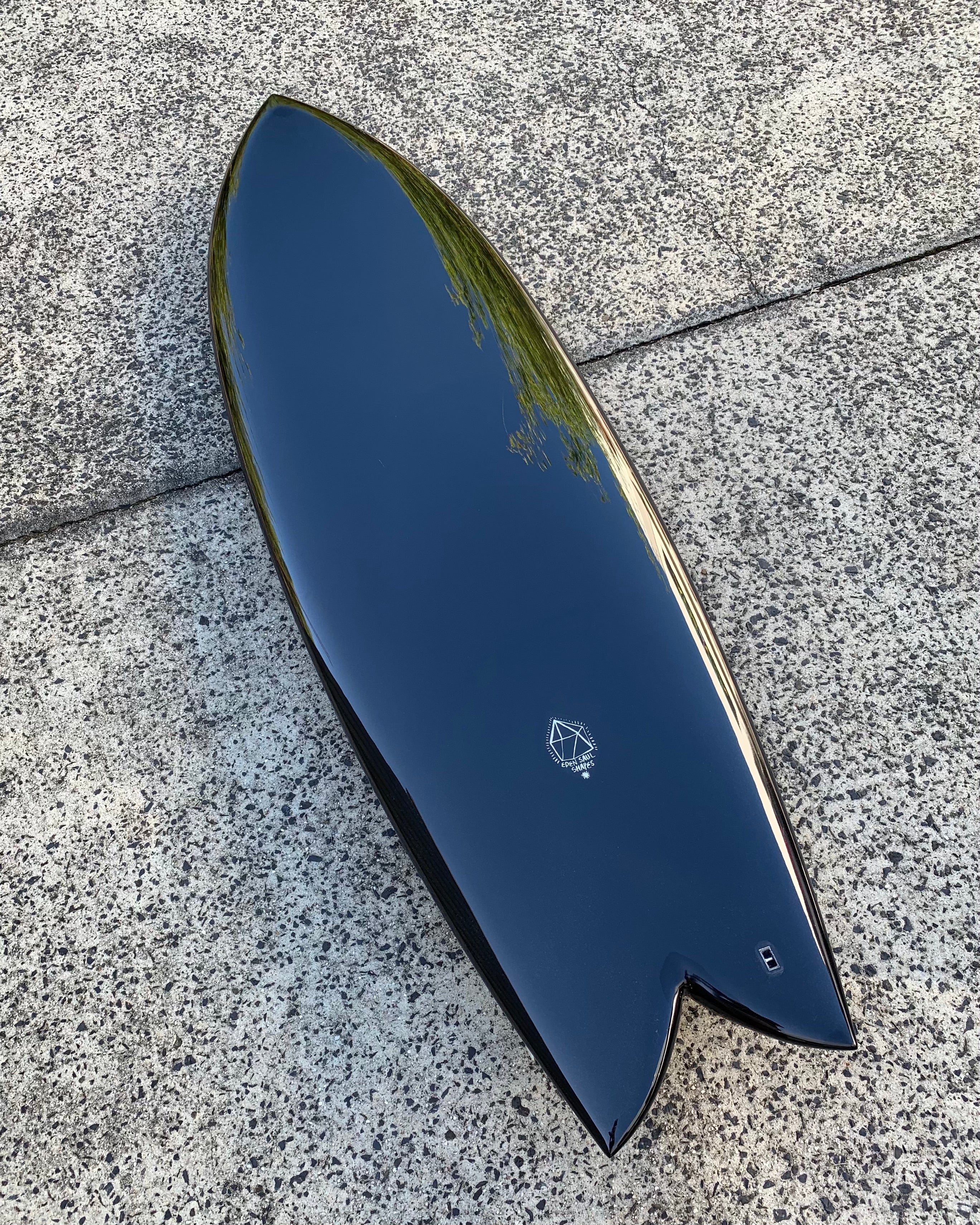 Riches RF - 5'8 Black Polish
