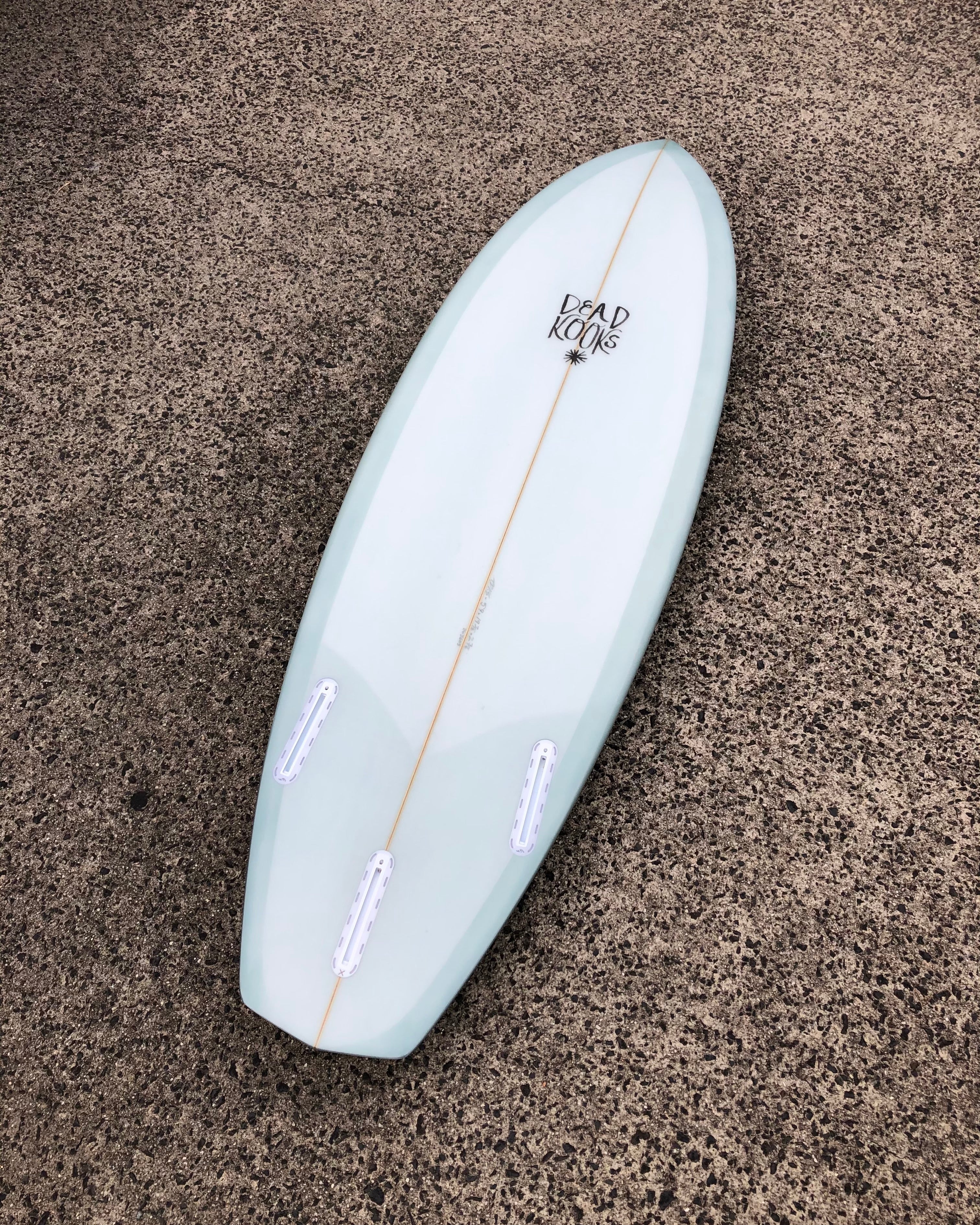 ★deadkooks デットクークスFRATDECK THRUSTER 5'7 ☆deadkooks デットクークスFRATDECK THRUSTER 5'7 FLATDECK