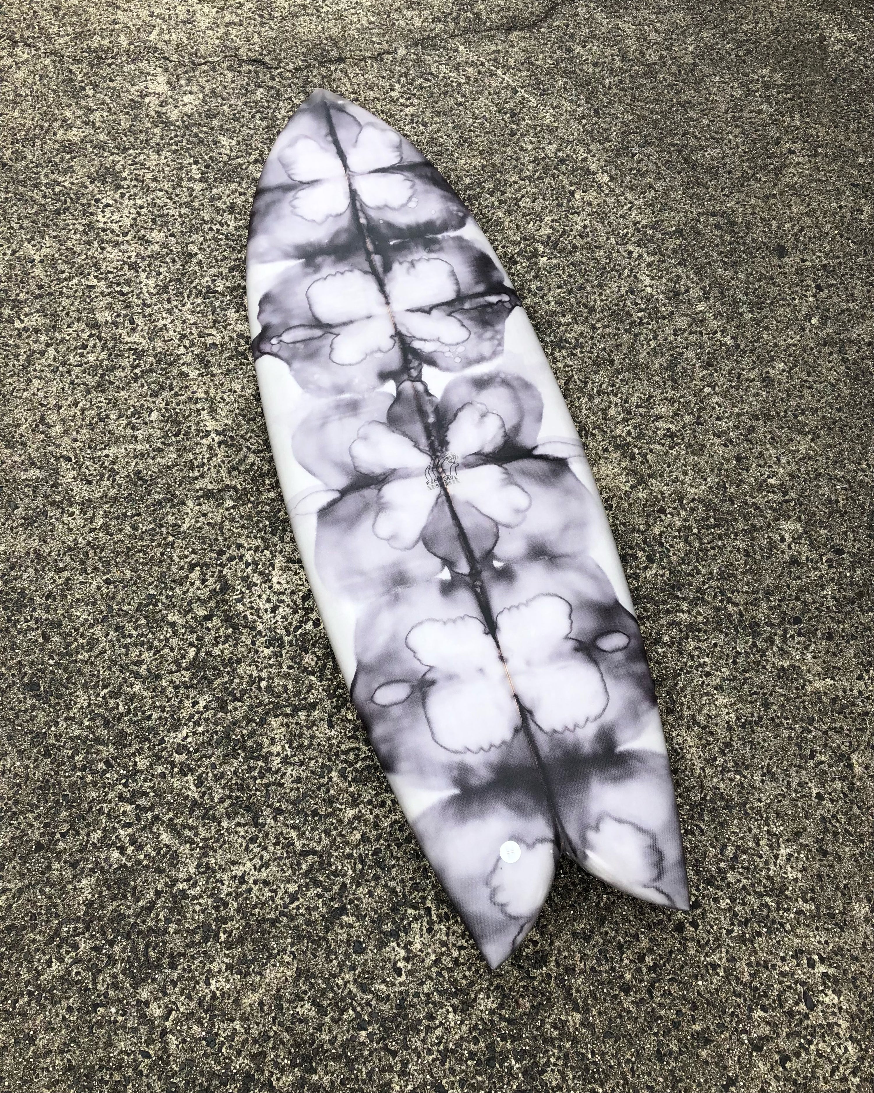 Riches RF - 5'5 Rorschach Test